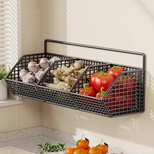 Panier de rangement mural pour cuisine en fil métallique durable pour ranger les épices, l'ail, les oignons et les légumes - Product Image 1