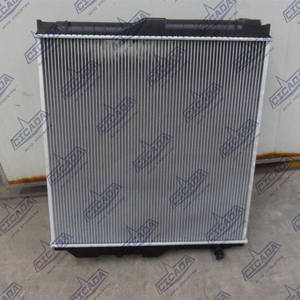 CWB450 PF6 21400-01Z73 Fabricant de refroidisseur chinois Radiateur en laiton cuivré pour camion UD - Product Image 4