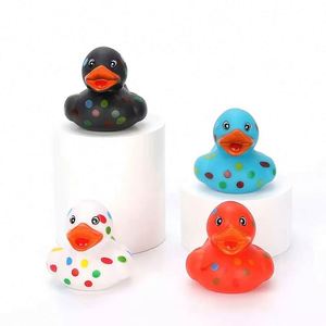 ¡Gran Oferta! Nuevo Juguete de Pato Amarillo de Plástico para el Agua, con Diseño de Ondas de Color Han Feng y Anillos de Baño Divertidos - Product Image 1