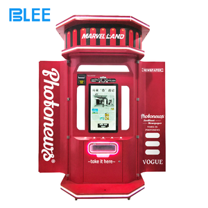 Máquina de fotomatón AI Vintage roja, estilo de quiosco de periódicos, fotomatón inteligente automático con generador AI e impresión <span class=keywords><strong>instant</strong></span>ánea - Product Image 1