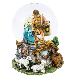 Polyresin/resina de Navidad globo de nieve de la Sagrada Familia Musical globo de agua 100mm - Product Image 1