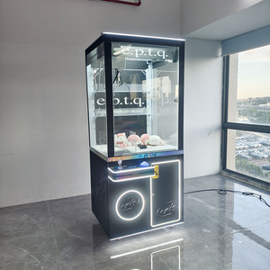 Máquina de grúa de garra para agarrar muñecas que funciona con monedas con gabinete transparente y pago con tarjeta para uso recreativo - Product Image 4