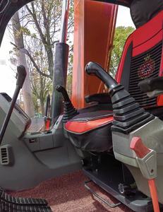 Doosan รถตัก DX75ขนาดเล็ก DX 75 7.5TON ตีนตะขาบขนาดเล็ก - Product Image 6