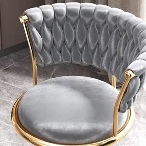 Tabouret de bar de luxe moderne pour cuisine, chaise haute avec structure en métal doré, revêtement en velours et cuir, réglable, mobilier de table en plastique - Product Image 4