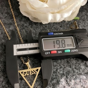 Exquisito Collar con <span class=keywords><strong>Colgante</strong></span> <span class=keywords><strong>de</strong></span> Diseño Triangular, Elegante y Sofisticado, Conjunto <span class=keywords><strong>de</strong></span> Joyería <span class=keywords><strong>de</strong></span> Diseñador <span class=keywords><strong>de</strong></span> Lujo <span class=keywords><strong>GUESS</strong></span> - Product Image 5