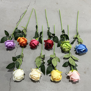ดอกกุหลาบไหมจำลองแบบหัวเดียว ยี่ห้อ Yixuan สำหรับตกแต่งงานแต่งงานและบ้าน - Product Image 2