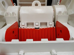 PLC ve şanzıman ile büyük otomatik endüstriyel kaya kırıcı makinesi yol yapımı için 250 t/h kapasitesi - Product Image 3
