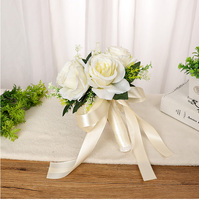 Bouquet de Mariage Créatif Style Occidental pour Demoiselles d'Honneur – Bouquet de Roses Artificielles de Couleurs Variées – Nouveau Petit Bouquet de Mariée Forestier