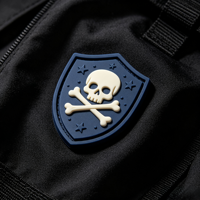 Écussons PVC 3D personnalisés en gros, en silicone écologique, thermocollants, à scratch, accessoires vestimentaires pour la décoration de vêtements et badges