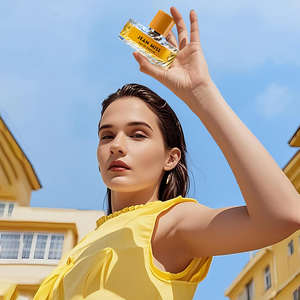 <span class=keywords><strong>JEAN</strong></span> MISS Parfum pour <span class=keywords><strong>femme</strong></span> élégant, très vendu, taille standard 100 ml, spray corporel longue durée, parfum floral fruité, usage domestique, fabriqué en Chine - Product Image 3