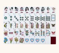 Maßgefertigtes Weinrotes Schmetterlings-Amerikanisches Mahjong-Set, Personalisierte Spielsteine, Luxuriöses Feiertagsgeschenk für Frauen