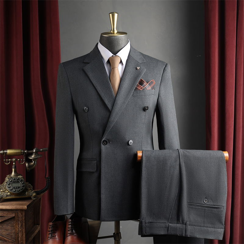 Gris foncé (costume + pantalon)