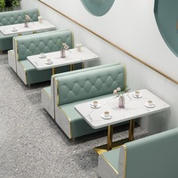 Tables et chaises de restaurant modernes et durables personnalisées, sièges en cuir, cadres en métal - Écologiques, faciles à nettoyer, pour café