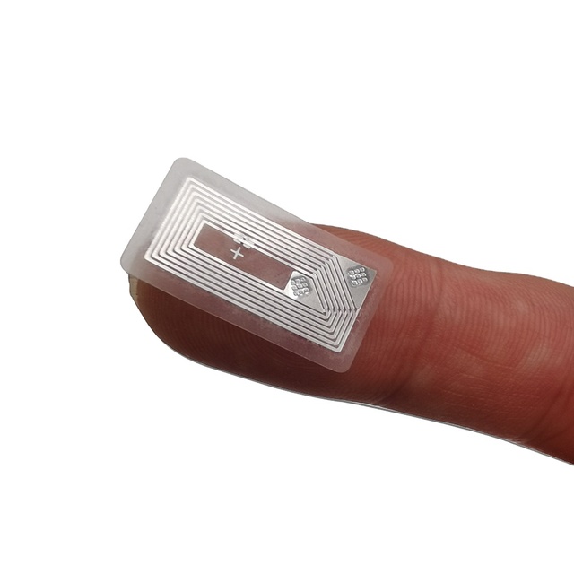 Custom 20*10mm Programmable Nfc213 Tag RFID Small Size Wet Inlay NFC Sticker White Label