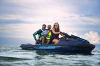 Bateau à moteur à essence Seedoo Jetski 170 ch BRP GTX 170 avec musique