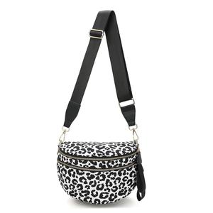 Sac bandoulière à carreaux pour femmes, sacs banane en nylon à carreaux avec grande capacité, sac de taille avec 4 poches, sac banane - Product Image 3