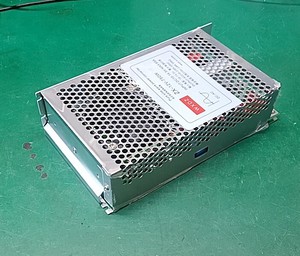 Convertidor de energía de onda sinusoidal pura de 750W, 12V a 220V, 50Hz, M166 - Product Image 1