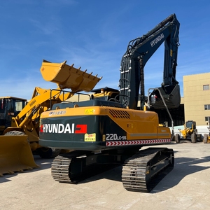 Excavadora de cadenas Hyundai 220LC-9S usada con cazo de excavación, motor marca Hyundai, peso operativo 22 toneladas - Product Image 6
