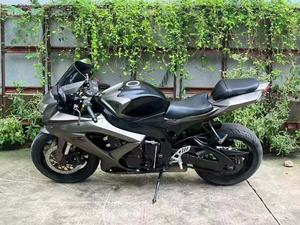 Suzuki GSX-R600 600cc, Motocicleta Deportiva Mediana para <span class=keywords><strong>Pista</strong></span> y Calle - Product Image 3
