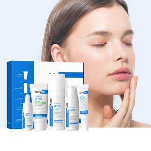 QUIYUM - Set de Cuidado de la Piel de 5 Piezas con Limpiador, Tónico, Suero, Crema para Ojos y Humectante con Ácido Hialurónico (Marca Privada) - Product Image 1