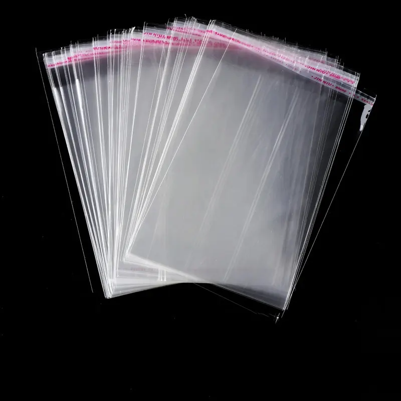 Sacs en plastique transparent auto-adhésifs avec impression personnalisée de tailles multiples pour l'emballage de biscuits Petits sacs en PET Bopp PP