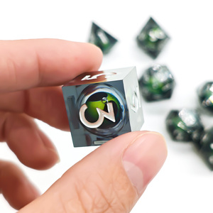 ชุดลูกเต๋าเรซินโพลีเมอร์ <span class=keywords><strong>D20</strong></span>เกรดพรีเมี่ยมโลโก้ตามังกรแกนของเหลวมาจากโรงงานสำหรับม้วน DND - Product Image 6