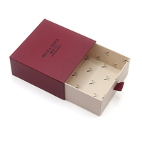 Boîte cadeau rigide avec logo personnalisé, couleur bordeaux, style tiroir coulissant