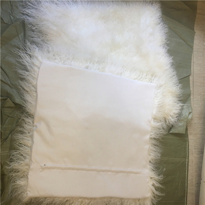 Vente en gros <span class=keywords><strong>de</strong></span> tapis en fourrure <span class=keywords><strong>de</strong></span> <span class=keywords><strong>mouton</strong></span> <span class=keywords><strong>de</strong></span> Mongolie à poils longs, en <span class=keywords><strong>peau</strong></span> <span class=keywords><strong>de</strong></span> <span class=keywords><strong>mouton</strong></span>, avec poils longs et bouclés naturels, pour la confection <span class=keywords><strong>de</strong></span> vêtements - Product Image 4