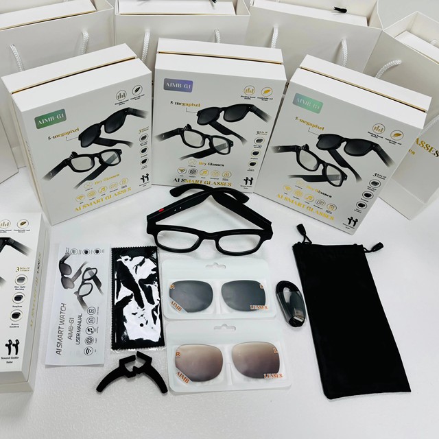 G1 4K Smart Glasses Camera for Magnetic Charging AI Translation 8MP HD Silent Video Recording Dual Camera IPX-4 Waterproof Voice