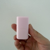 Contenants vides pour baume à lèvres en gros, 5g 5ml, tube en plastique personnalisé avec trou