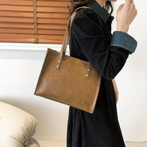 <span class=keywords><strong>Sac</strong></span> à <span class=keywords><strong>main</strong></span> en cuir tendance 2024, grande capacité, <span class=keywords><strong>sac</strong></span> sous le bras, <span class=keywords><strong>sac</strong></span> fourre-tout <span class=keywords><strong>pas</strong></span> <span class=keywords><strong>cher</strong></span>, sacs à <span class=keywords><strong>main</strong></span> pour femmes - Product Image 4