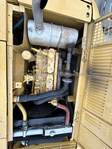 Chenilles industrielles d'occasion pour excavatrice Cat 320C, moteur hydraulique d'origine japonaise, pompe, poids opérationnel de 20 tonnes - Product Image 2