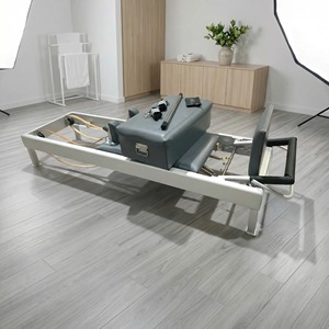 Reformer de Pilates Comercial de Alta Calidad, Diseño Clásico en Aleación de Aluminio Resistente, Ajustable para Equilibrio Corporal, para Estudio de Pilates - Product Image 1