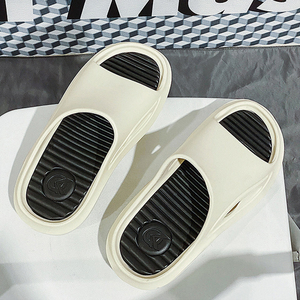 Tongs d'été blanches en mousse Eva antidérapantes pour hommes Pantoufles de sport personnalisées avec logo Pantoufles personnalisées avec logo pour femmes hommes - Product Image 3