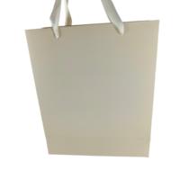 Sacs cadeaux en papier verticaux imprimés sur mesure, finition mate, avec poignée en ruban, pour emballage de cadeaux hauts – Vente en gros
