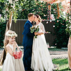 Rõ ràng <span class=keywords><strong>Acrylic</strong></span> giữ hoa với ngọc trai xử lý Fan <span class=keywords><strong>Shape</strong></span> cánh hoa đám cưới giỏ và Confetti cho trang trí đám cưới - Product Image 6