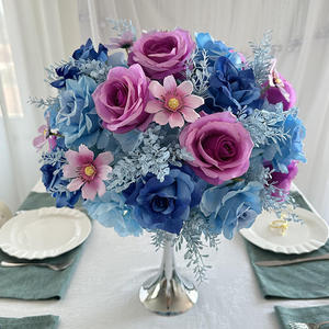 Arreglo de Flores Artificiales Romántico y Soñador, Rosas Azules y Moradas, Centro de Mesa Floral de Seda, Decoración para Bodas - Product Image 1