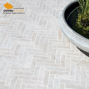 Pavés en pierre calcaire naturelle beige Cotrustone à chevrons, pour piscine, patio, extérieur moderne, emboîtables - Product Image 4