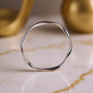 Bracciale Geometrico in Argento E3426, Design Minimalista, Gioiello Unisex per Uso Quotidiano - Product Image 2