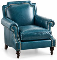 Fauteuil élégant en cuir vert sarcelle avec accents cloutés, accoudoirs larges et coussinets de soutien pour salons de luxe