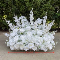 Großhandel Realistische Künstliche Blumen für Gehwege 80cm Weiße Rose Rittersporn Blumen Hochzeitsgang Blumenstrauß