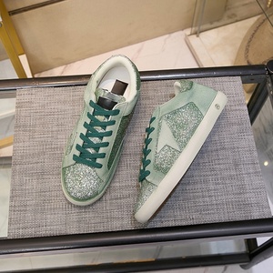 Baskets vertes à paillettes étoilées pour femmes, style vintage, décontractées, à lacets, basses, plates et confortables pour le quotidien, chaussures de rue épaisses - Product Image 1
