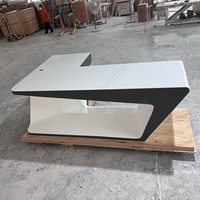 Bureau en forme de L Table d'ordinateur à domicile Design italien haut de gamme Bureau de direction en Corian et chaise d'invité