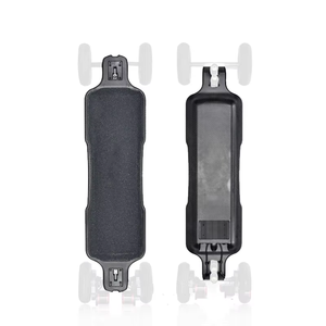 Patineta de Fibra de Carbono Personalizada 3K Ligera de Alta Resistencia Flexible para Patinaje Urbano Carreras Desplazamientos - Product Image 6