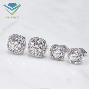 Boucles d'oreilles clous en moissanite taille brillant rond, monture halo en argent 925, couleur argent, testées positivement au testeur de diamants, certificat GRA, bijoux en promotion - Product Image 2
