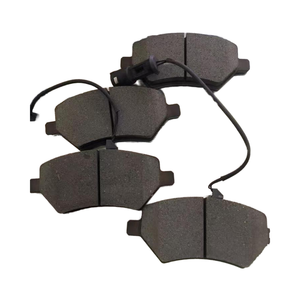 Un nouvel ensemble <span class=keywords><strong>de</strong></span> plaquettes <span class=keywords><strong>de</strong></span> <span class=keywords><strong>frein</strong></span> à <span class=keywords><strong>disque</strong></span> <span class=keywords><strong>de</strong></span> haute qualité, à faible coût <span class=keywords><strong>et</strong></span> adapté aux plaquettes <span class=keywords><strong>de</strong></span> <span class=keywords><strong>frein</strong></span> des automobiles Chery - Product Image 1