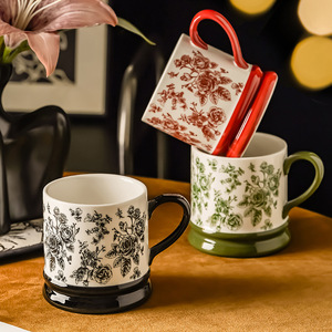 Elegante Taza de Cerámica con Diseño Floral, Asa Negra, para Café o Té, para Bodas o Uso Doméstico, Juego de Una Sola Taza - Product Image 1