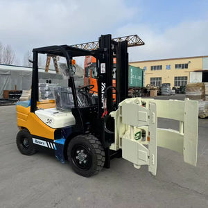 YangFT Serie C 3000KG CPCD30 3TONS Carretilla elevadora diésel Neumáticos sólidos con abrazadera de rollo de papel - Product Image 1