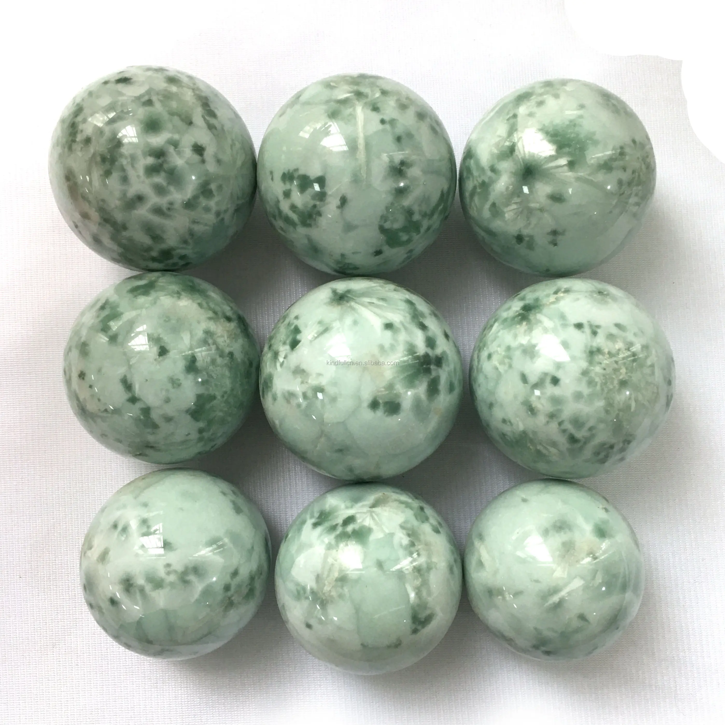 Factory Customized Wholesale Highly polished green snow flower crystal sphere alabaster ball