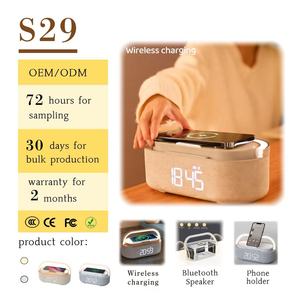 Chargeur sans Fil Rapide Premium 15W, Réveil avec Haut-Parleur et Horloge 5-en-1 Super Bass, Veilleuse Tactile, Support Téléphone Rotatif pour <span class=keywords><strong>Chevet</strong></span> ou Bureau - Product Image 2